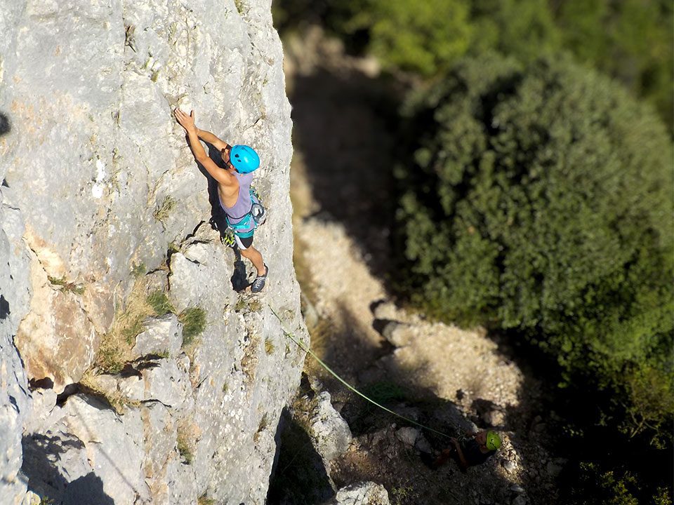 Stage d'escalade dans le Verdon pour débutants avec ROCKSIDERS